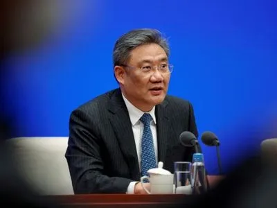 Экономическое развитие в Азии "все еще сталкивается со многими проблемами": министр торговли Китая