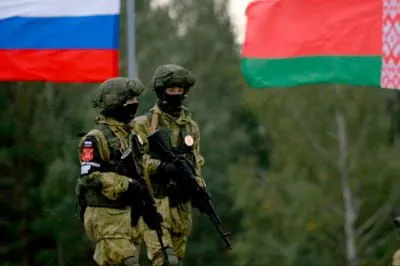 росія за кілька місяців значно знизила кількість військових на території білорусі
