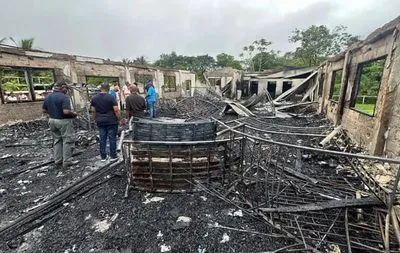 Пожежа в школі в Гайані унесла 19 життів: звинувачують 15-річну дівчину