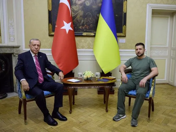 Співпраця України та Туреччини принесе ще більше користі людям: Зеленський провів телефонну розмову з Ердоганом