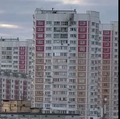Атака БПЛА на москву: беспилотник влетел в многоэтажку, но не взорвался