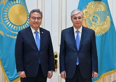 Президент Казахстану назвав Південну Корею "ключовим партнером" в Азії