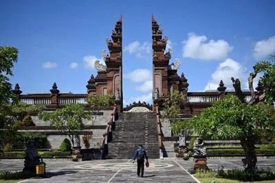 Бали выпустил руководство по этикету для туристов после нескольких инцидентов с россиянами