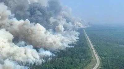 На атлантическом побережье Канады четвертый день бушуют беспрецедентные пожары