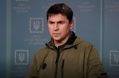 “Лідери, ви з ким хочете домовлятися?”: Подоляк відреагував на нічну атаку рф на Київ