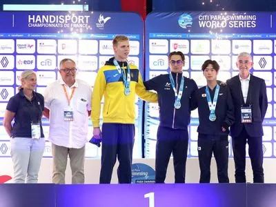 Украинские параплаватели завоевали 12 наград на международном турнире во Франции