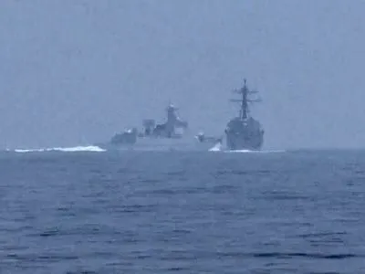 Небезпечний маневр: Китайський військовий корабель підрізав есмінця США