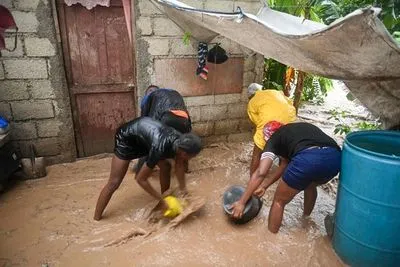 42 людини загинули, тисячі залишилися без даху над головою на Гаїті після злив
