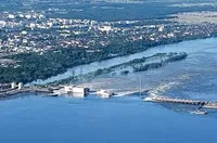 Почти вся Каховская ГЭС оказалась под водой - показали видео