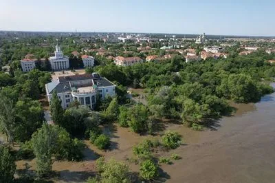 “Тисячі опинились у пастці затоплення”: Зеленський показав відео порятунку тварин на Херсонщині