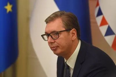 Президент Сербії заявив, що не проти постачання боєприпасів до України