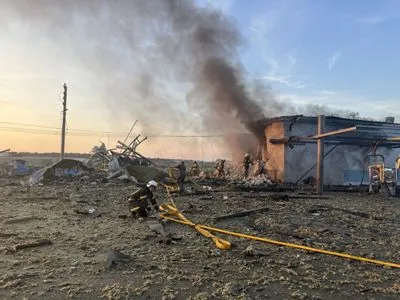 Ракетный удар по Умани: огнеборцы ликвидировали пожары