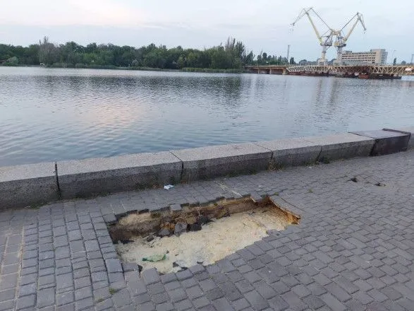 Уровень воды в акватории Николаева снизился на сантиметр в акватории Николаева