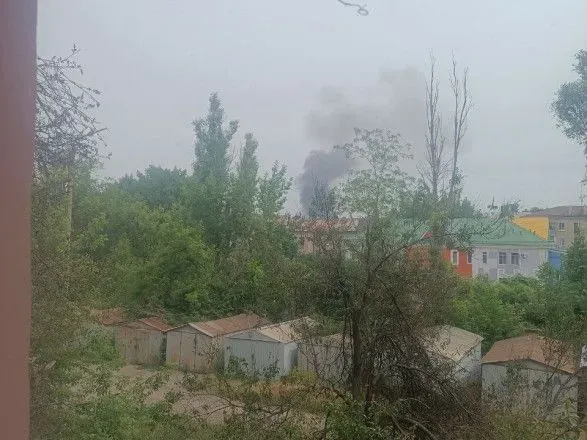 У Луганську пролунала серія вибухів - росЗМІ