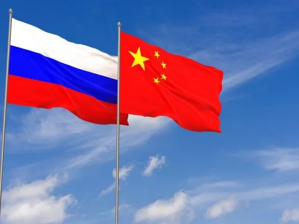 Китай і росія домовились про спільні військові навчання цього року - CNN