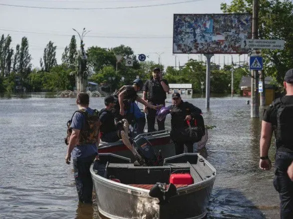 na-pravoberezhzhi-khersonschini-pislya-pidrivu-dambi-pidtopleno-35-naselenikh-punktiv