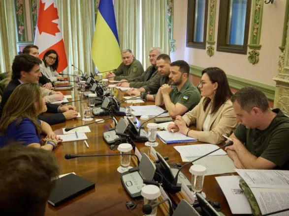 Трюдо оголосив про нові санкції за підтримку вторгнення рф в Україну
