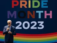 Місяць Гордості: Байден похвалив мужність ЛГБТК та розкритикував закони проти транссексуалів на прайді