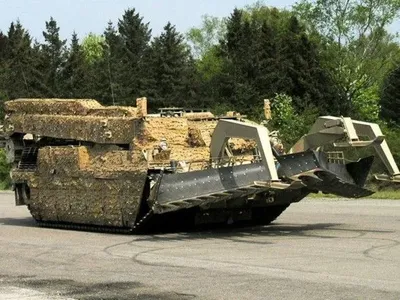 Україна отримала танки для розмінування від Німеччини