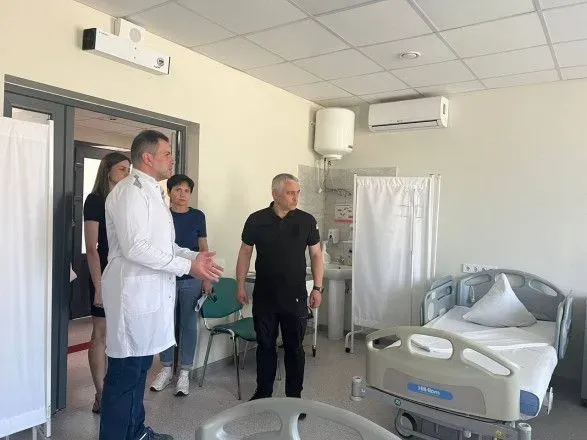 Кіпер відвідав постраждалих внаслідок нічної ракетної атаки рф по Одесі