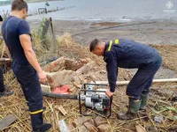 На Миколаївщині внаслідок підриву дамби підтопленими залишаються 102 будинки