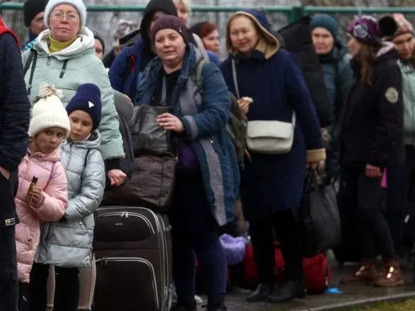 Треть украинцев из-за российской войны стала беженцами - ООН