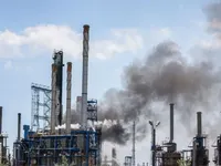 У Румунії на нафтопереробному заводі відбулась пожежа