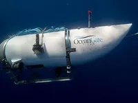 Поиски пропавшей на пути к "Титанику" туристической субмарины продолжаются: под водой зафиксировали удары
