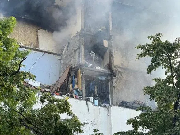 Взрыв в многоэтажке в Киеве: полиция показала видео первых минут после трагедии