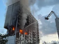 Вибух у Києві: з багатоповерхівки евакуювали жінку, там можуть ще залишатися люди – КМВА