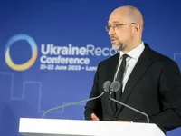 "Никакой зависимости от результатов на поле боя" - Шмыгаль о помощи партнеров Украине