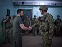 Зеленский посетил бойцов группировки войск "Хортица"