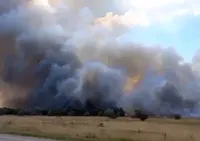 Масштабный пожар в Крыму: партизаны говорят, что горят склады с горючим, а российские паблики уверяют, что горит свалка