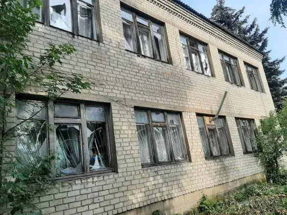 Донецкая область: россияне ночью атаковали Дружковку, повреждены многоэтажки, перебито водоснабжение