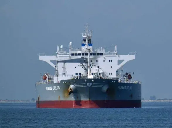 Обмеження в дії: росія призупинила перевантаження нафту між танкерами поблизу Іспанії - Bloomberg