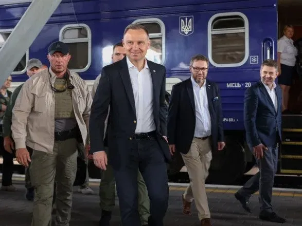 Президент Польщі прибув до Києва з неоголошеним візитом