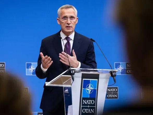 НАТО готово защищаться от "москвы и минска" - Столтенберг