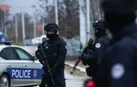 Косовська поліція змусила сина Вучича зняти футболку з провокаційними написами