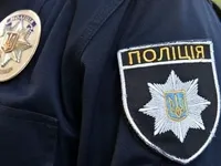 Під Києвом група молодиків побила військового