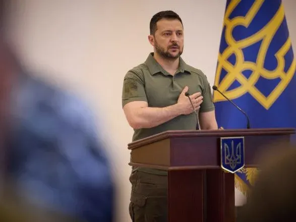 Зеленский в Одессе: посетил раненых воинов и вручил награды
