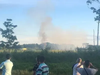 У Колумбії два військові літаки зіткнулися в небі під час тренувань, загинув пілот