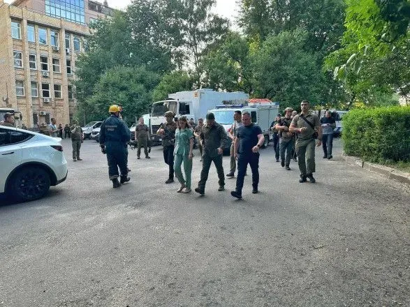 Злоумышленник погиб, когда взорвал взрывное устройство во время штурма: Нацполиция о взрыве в Шевченковском суде