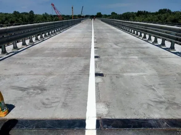 Через Десну открыли мост вместо разрушенного армией рф