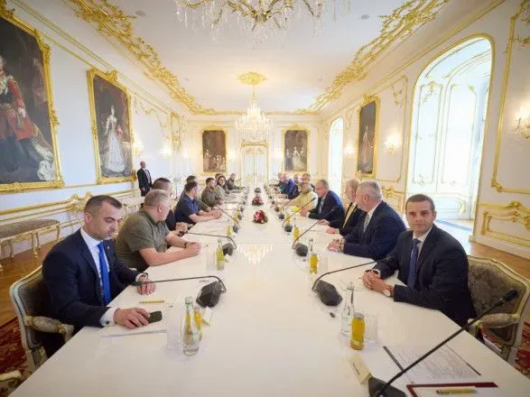 Встреча Зеленского со словацкими парламентариями: обсудили формулу мира и поддержку Украины