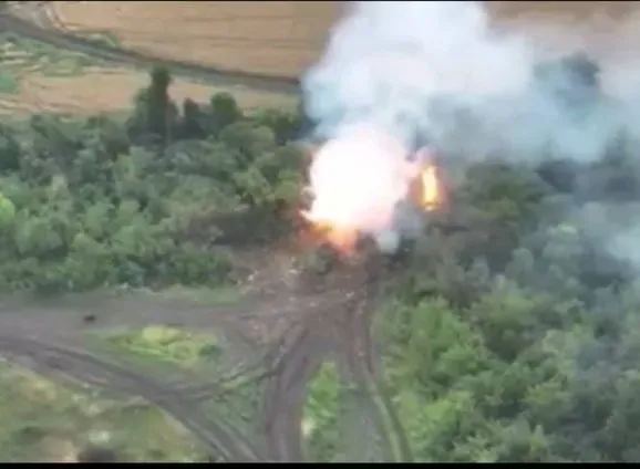 Николаевские десантники уничтожили российскую самоходную пушку 2С5 "Гиацинт-С": видео