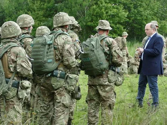 "Народ Украины борется за каждого гражданина Европы" - министр обороны Британии