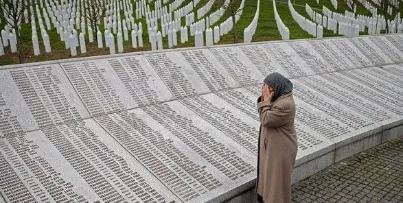 11 июля: День памяти жертв геноцида жителей Сребреницы, Всемирный день народонаселения