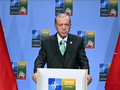 Ердоган про "зернову угоду": Зеленський виступає за продовження домовленостей, а путін - "з деякими ініціативами"