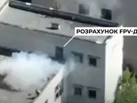 Українські силовики показали, як палять окупантів: маскування не допомогло