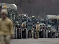 Байден дозволив направити в Європу до 3000 резервістів на тлі війни в Україні